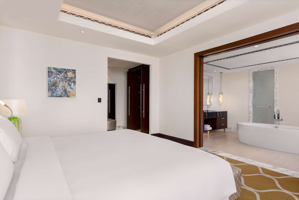 Hilton Dubai Al Habtoor City — Hotel rooms in Dubai