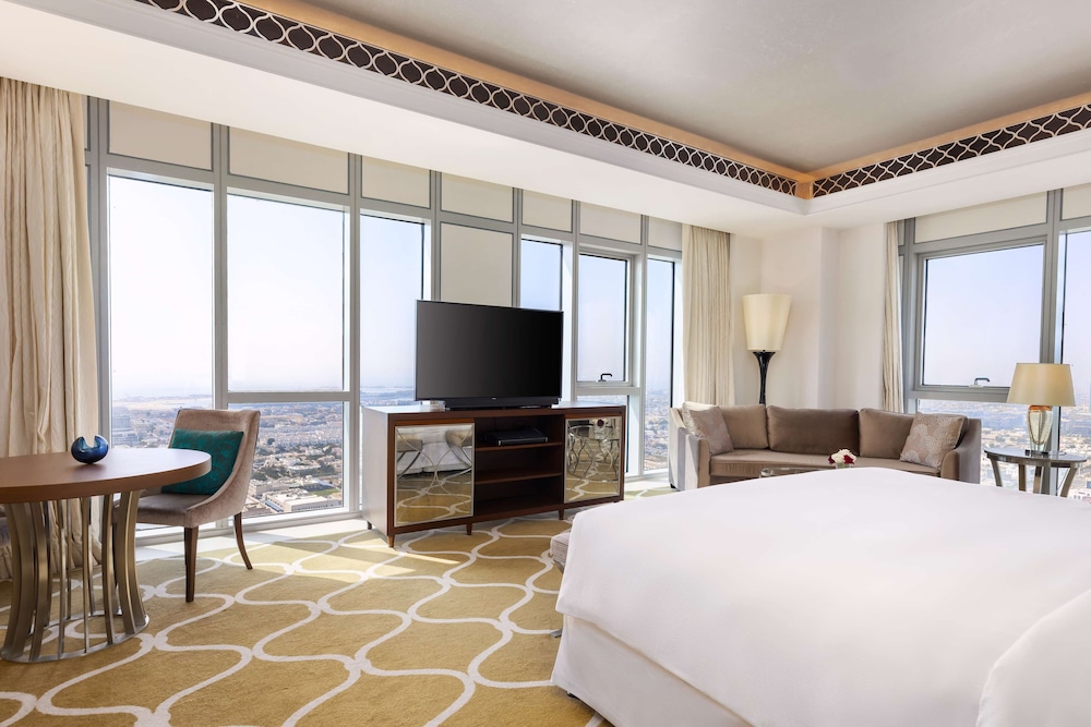 Hilton Dubai Al Habtoor City — Hotel rooms in Dubai
