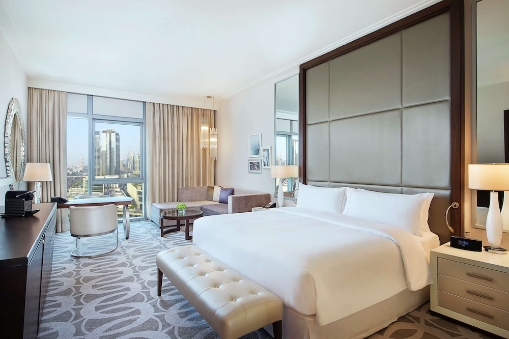Hilton Dubai Al Habtoor City — Hotel rooms in Dubai