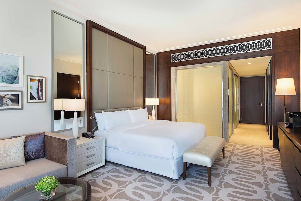 Hilton Dubai Al Habtoor City — Hotel rooms in Dubai