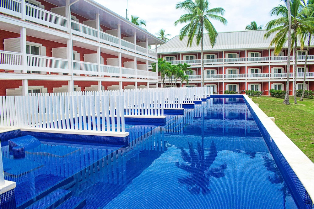 Barceló Bávaro Beach - Adults Only - All Inclusive — Swimming pool in Bavaro, La Altagracia