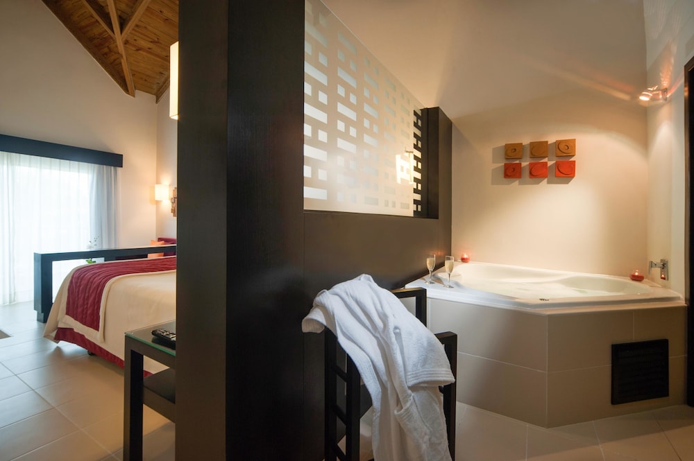 Punta Cana Princess Adults Only - All Inclusive — Rooms in Bavaro, La Altagracia