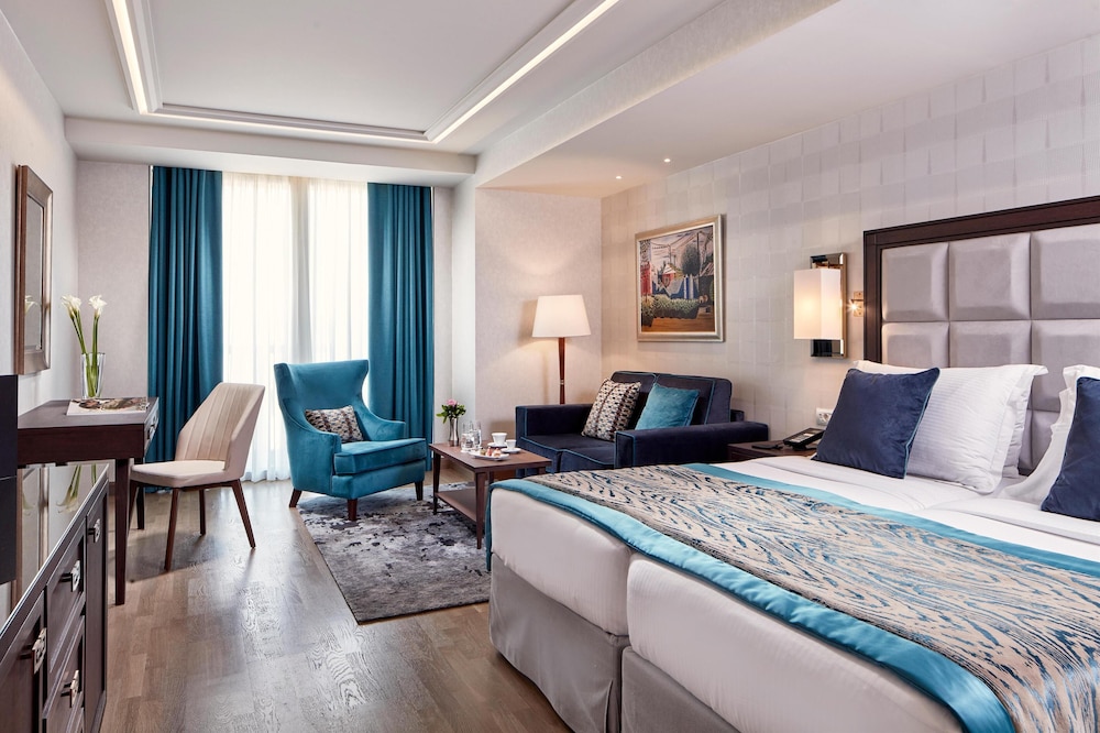 Electra Metropolis Athens — Hotel rooms in Athens, Attica