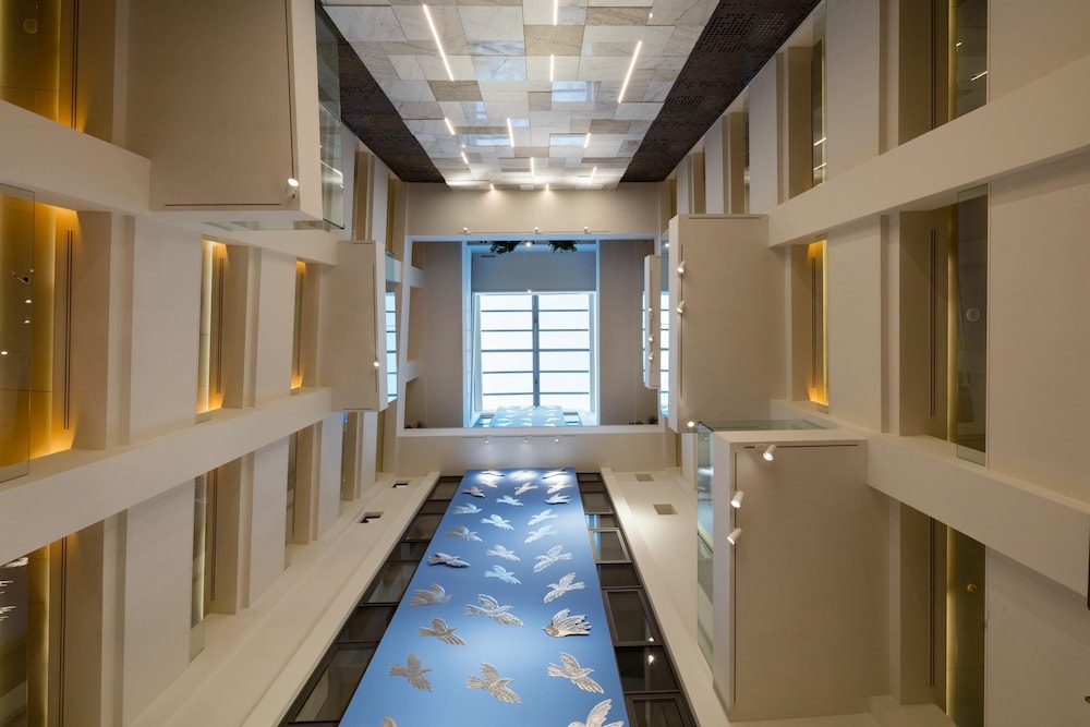 Electra Metropolis Athens — Hotel building in Athens, Attica