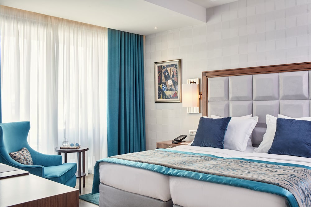 Electra Metropolis Athens — Hotel rooms in Athens, Attica