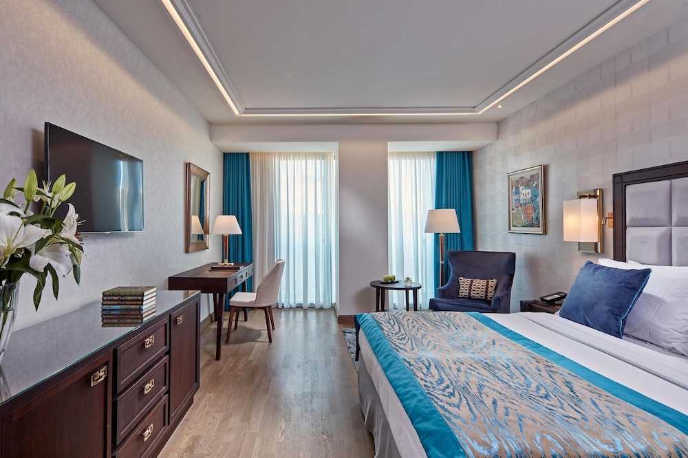 Electra Metropolis Athens — Hotel rooms in Athens, Attica