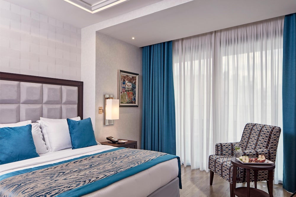 Electra Metropolis Athens — Hotel rooms in Athens, Attica