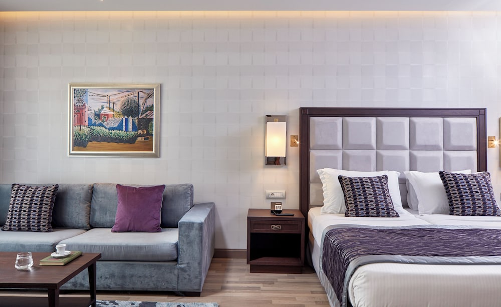Electra Metropolis Athens — Hotel rooms in Athens, Attica