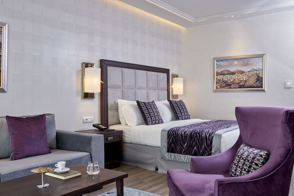 Electra Metropolis Athens — Hotel rooms in Athens, Attica