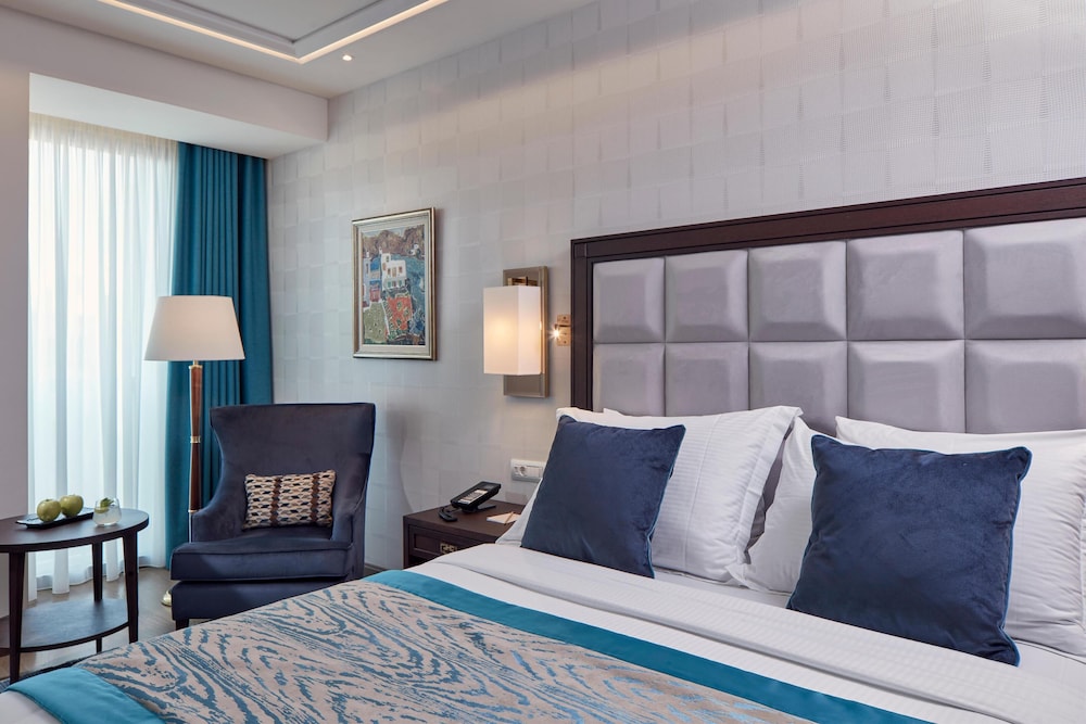 Electra Metropolis Athens — Hotel rooms in Athens, Attica