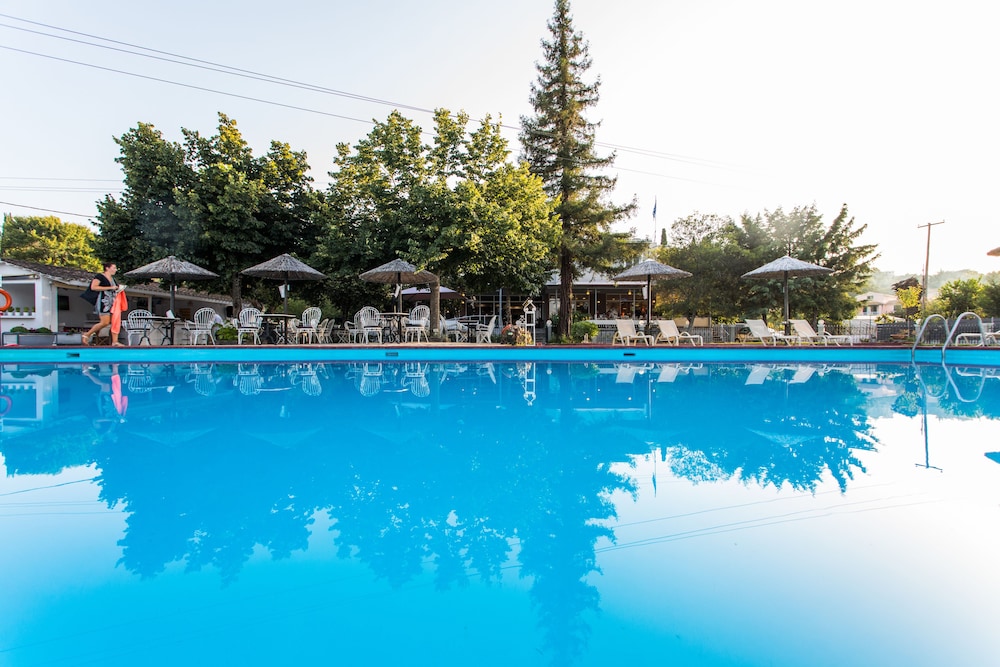Silver Bay Hotel — Swimming pool in Gouvia, Ionian Islands