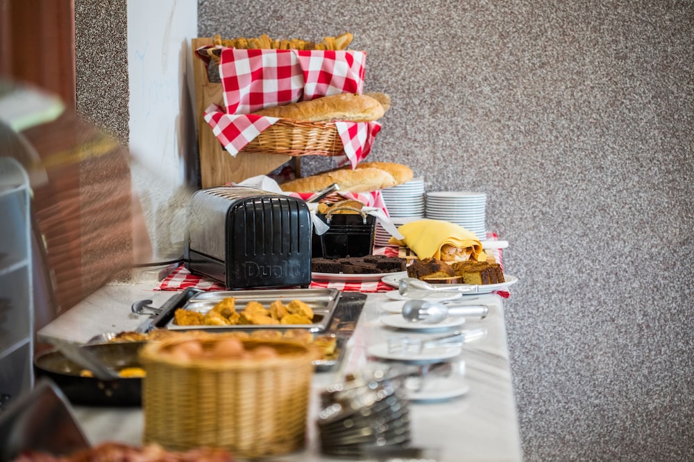 Silver Bay Hotel — Restaurant & bars in Gouvia, Ionian Islands