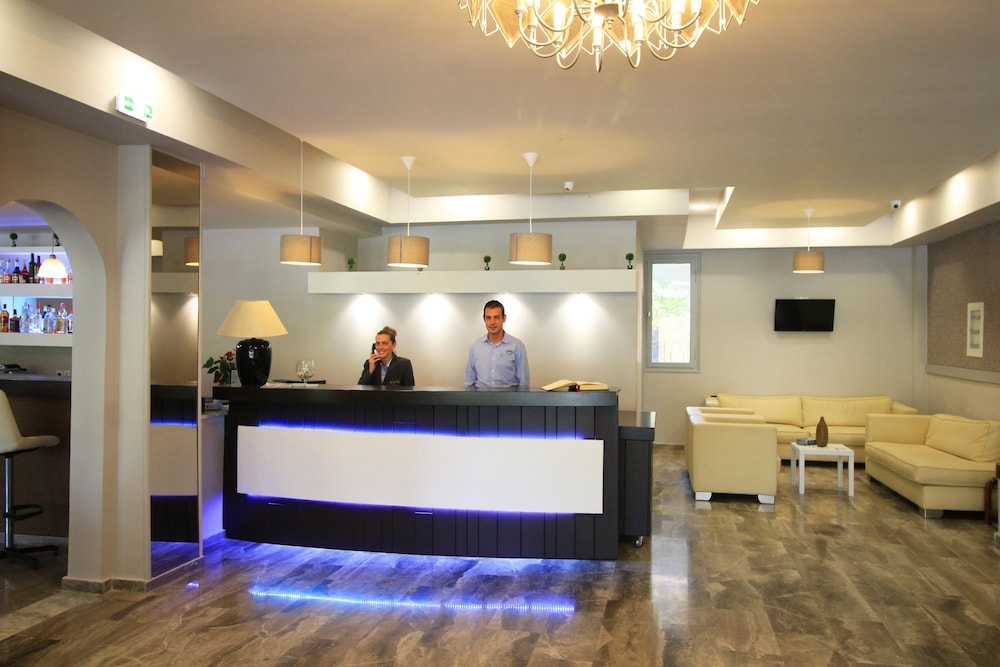 Silver Bay Hotel — Hotel building in Gouvia, Ionian Islands