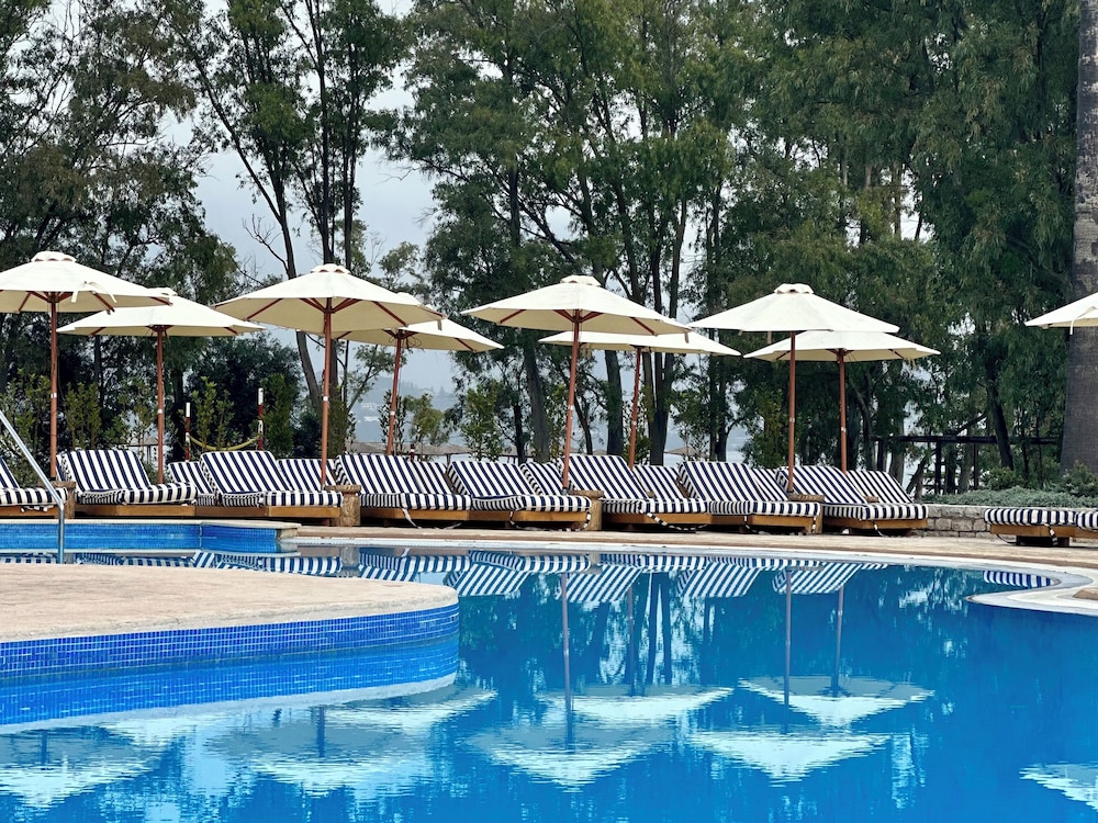 Kerkyra Blue Hotel & Spa by Louis Hotels — Swimming pool in Alykes, Ionian Islands