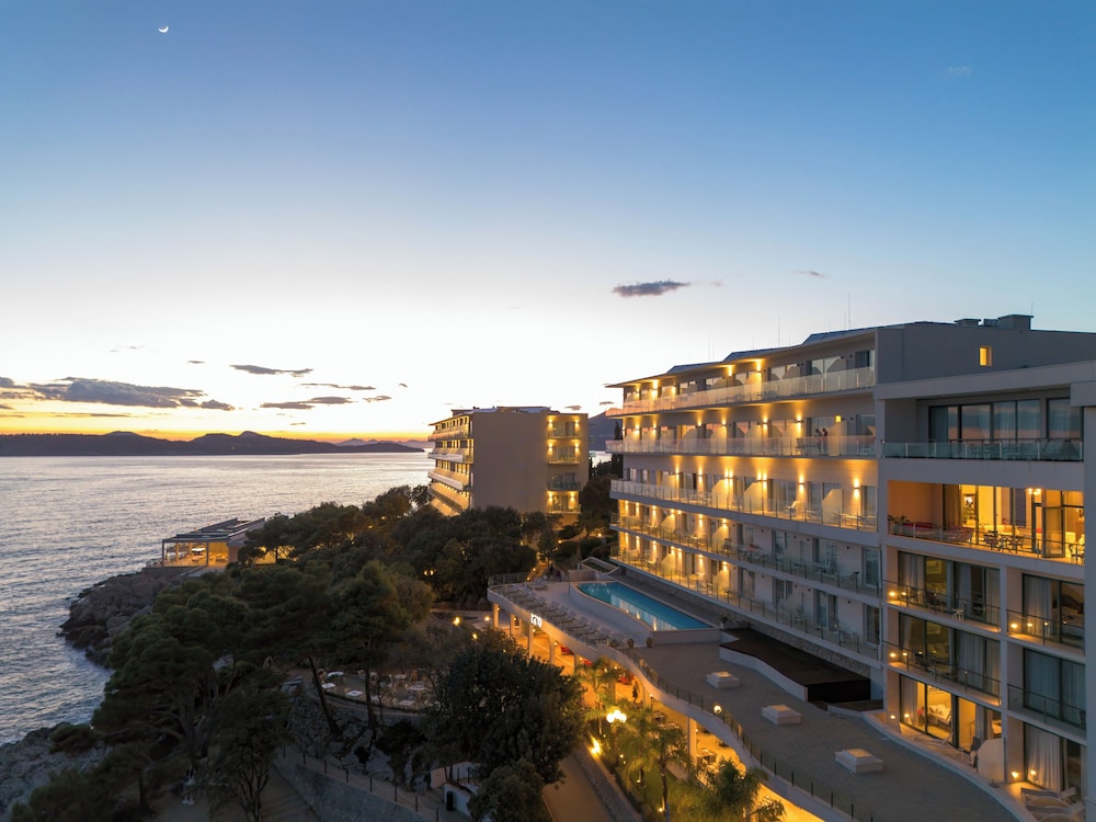 Royal Palm Hotel — Hotel building in Dubrovnik, Dubrovnik-Neretva
