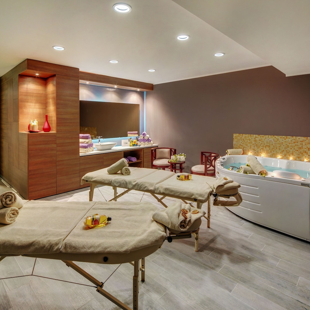 Royal Palm Hotel — Spa in Dubrovnik, Dubrovnik-Neretva