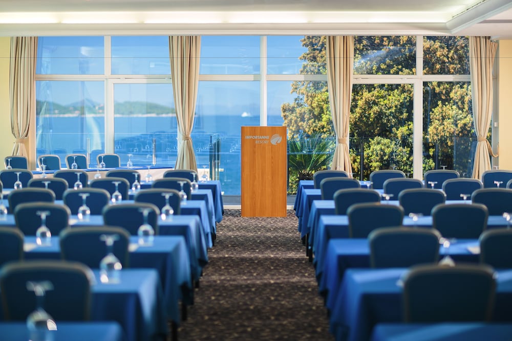 Royal Palm Hotel — Hotel building in Dubrovnik, Dubrovnik-Neretva