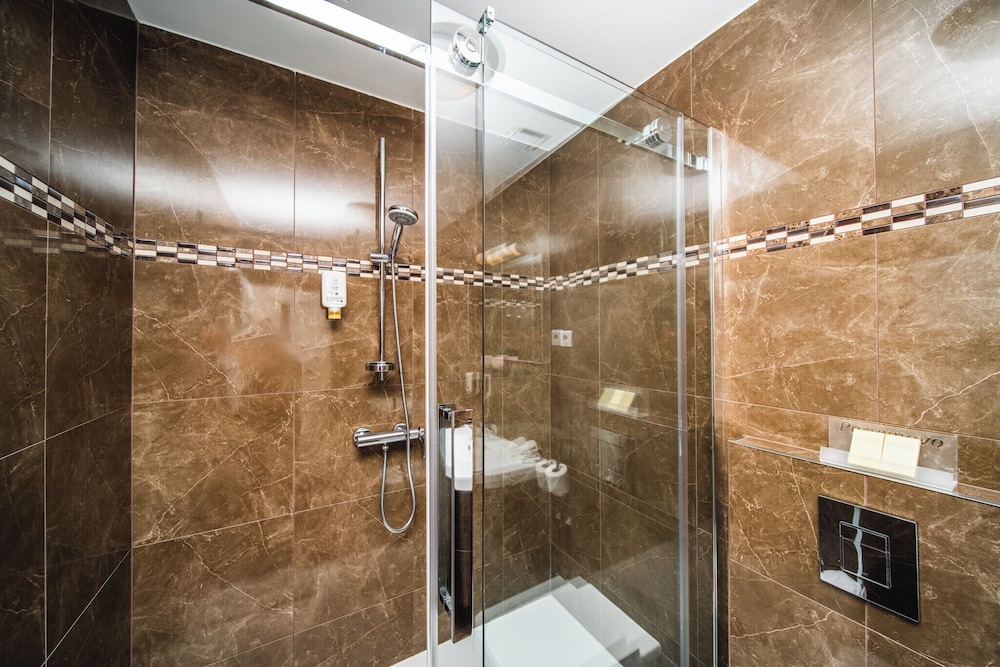 SUNce Palace Apartments with free offsite parking — Hotel rooms in Dubrovnik, Dubrovnik-Neretva