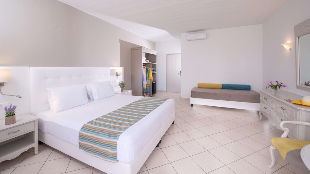 Dore Hotel — Hotel rooms in Chania