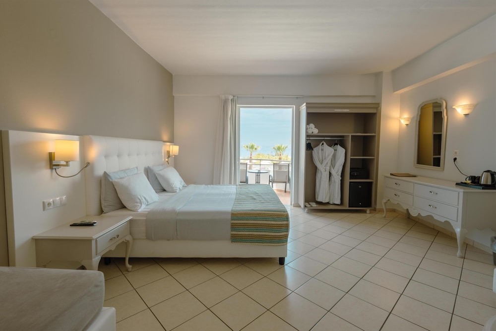 Dore Hotel — Hotel rooms in Chania