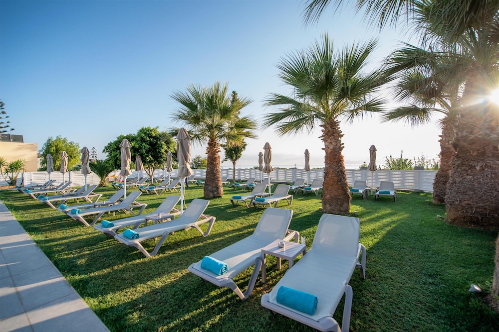 Dore Hotel — Beach in Chania