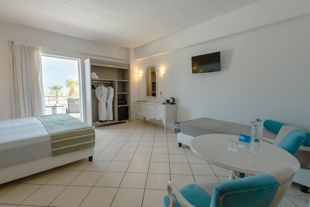 Dore Hotel — Hotel rooms in Chania