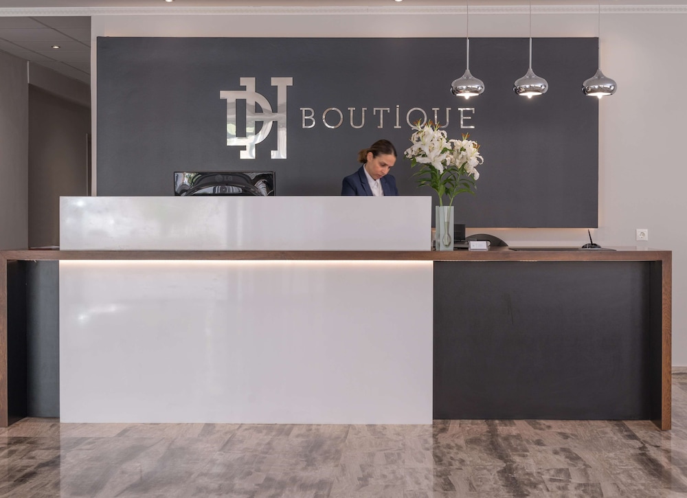 Dore Hotel — Hotel building in Chania