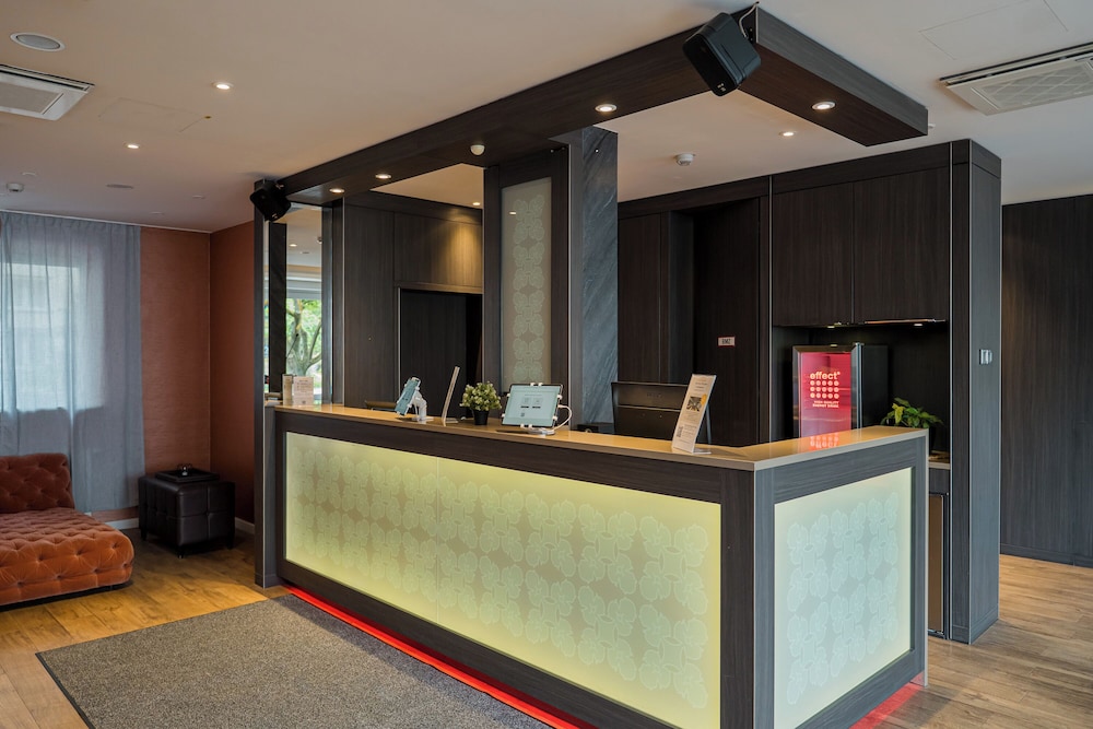 Homaris West Side – Self- Check In — Hotel building in Berlin, Berlin