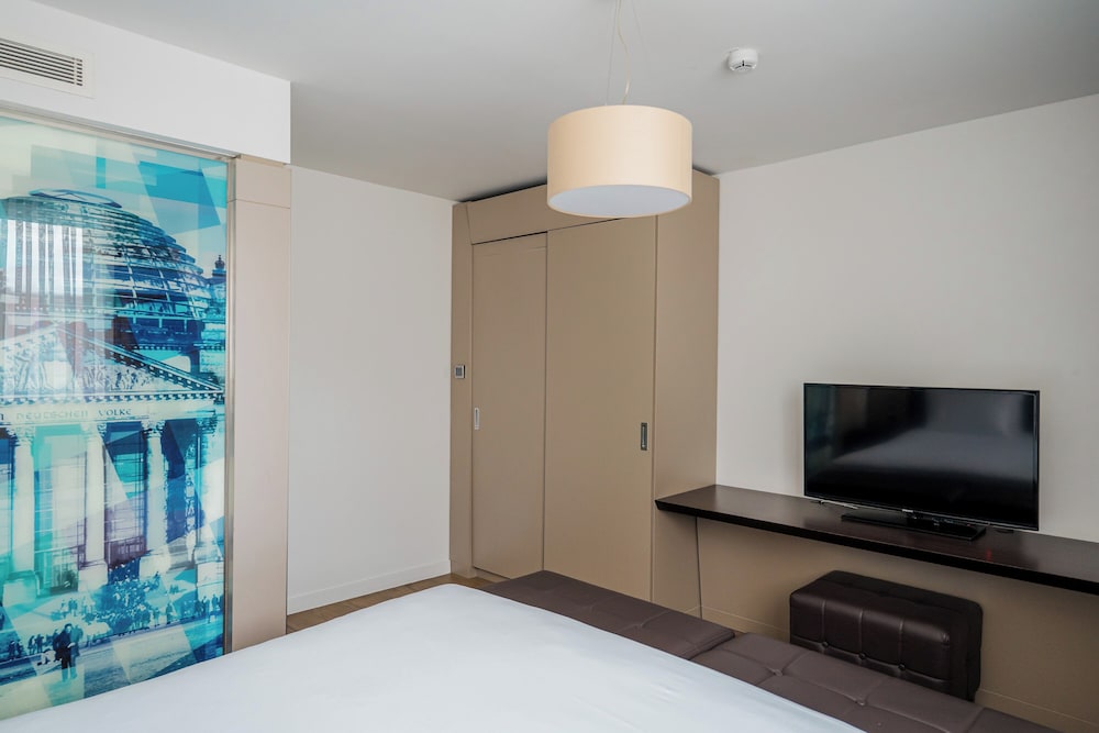 Homaris West Side – Self- Check In — Hotel rooms in Berlin, Berlin