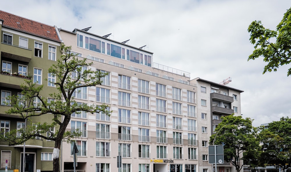 Homaris West Side – Self- Check In — Hotel building in Berlin, Berlin