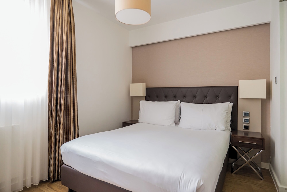 Homaris West Side – Self- Check In — Hotel rooms in Berlin, Berlin