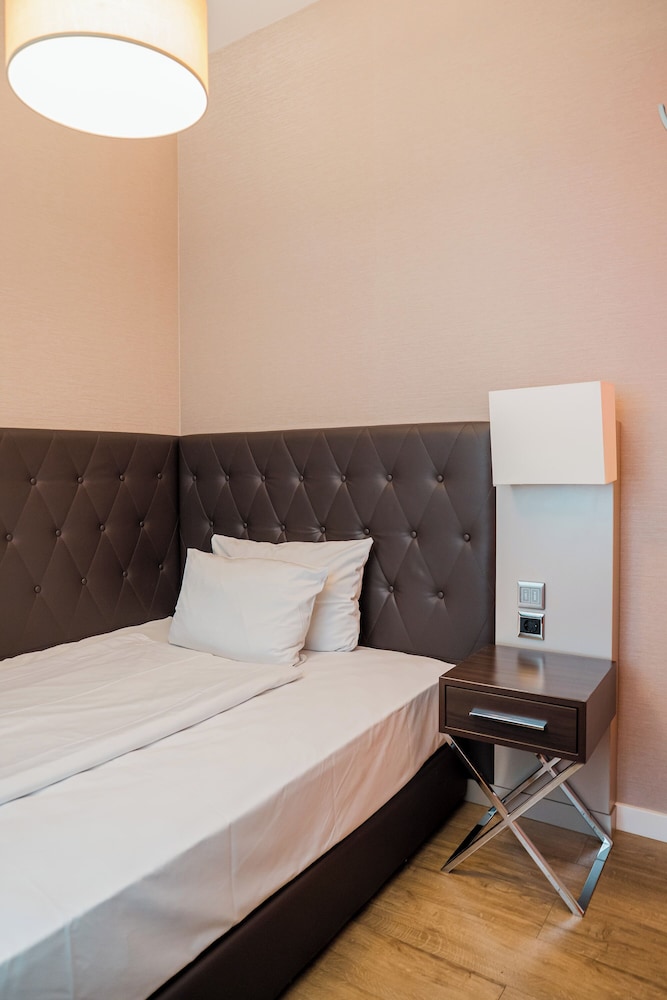 Homaris West Side – Self- Check In — Hotel rooms in Berlin, Berlin