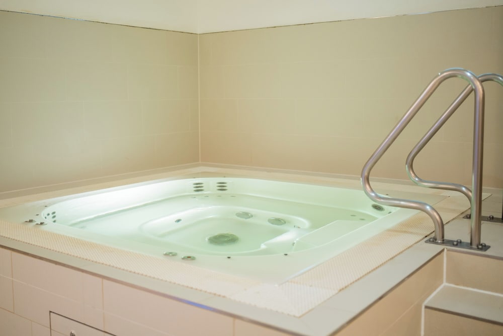 Homaris West Side – Self- Check In — Spa in Berlin, Berlin