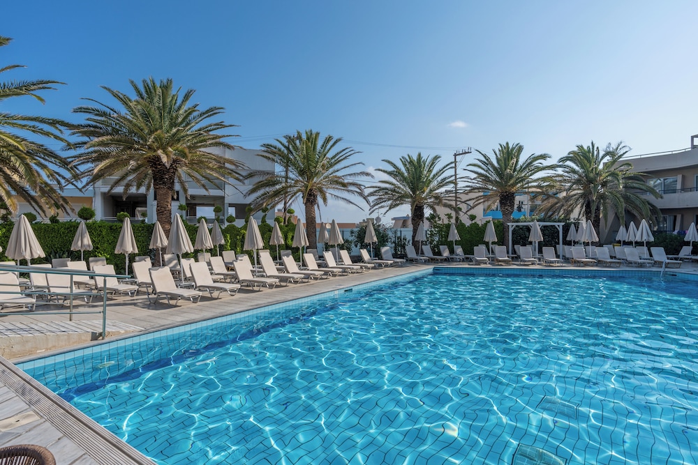 Minos Hotel — Main photo in Rethymnon