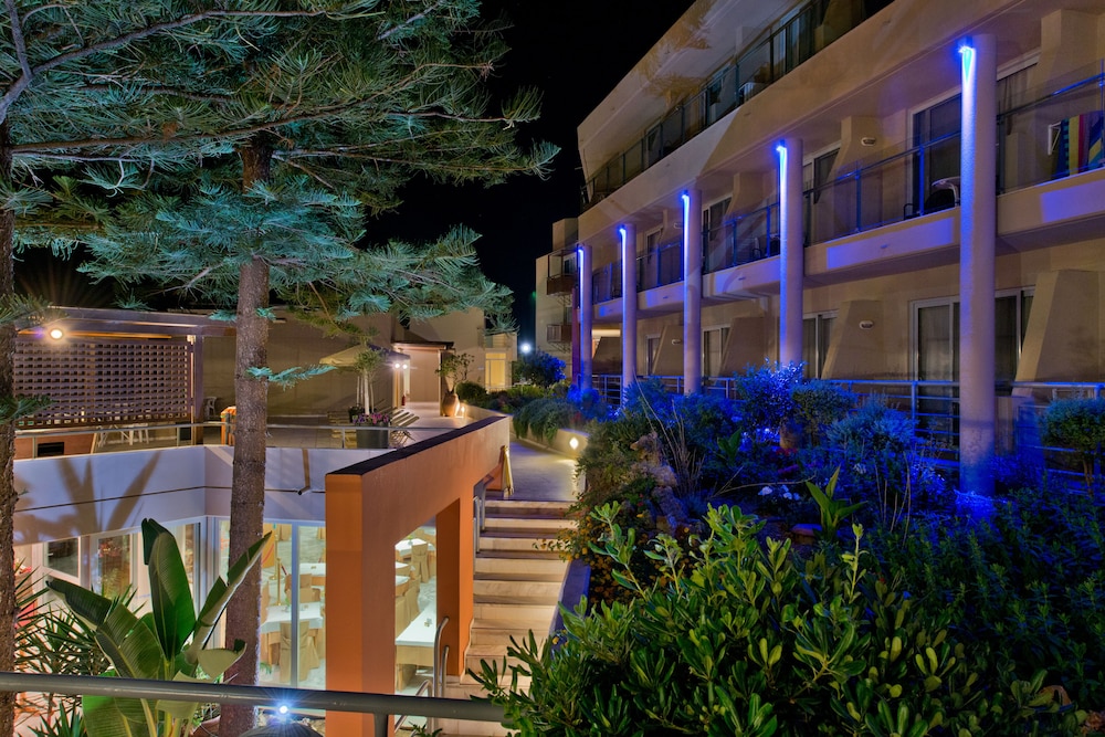 Minos Hotel - zdjęcie 3