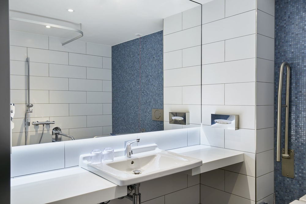 Holiday Inn Express Berlin - Alexanderplatz by IHG — Hotel rooms in Berlin, Berlin