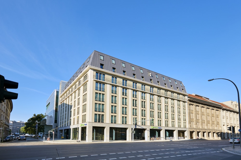 Holiday Inn Express Berlin - Alexanderplatz by IHG — Hotel building in Berlin, Berlin