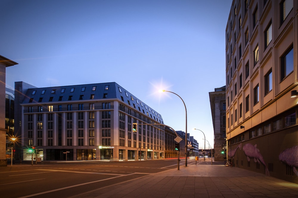 Holiday Inn Express Berlin - Alexanderplatz by IHG — Hotel building in Berlin, Berlin