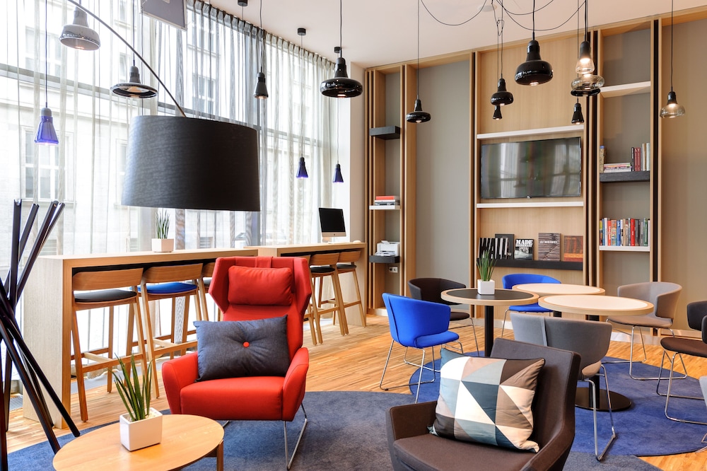 Holiday Inn Express Berlin - Alexanderplatz by IHG — Restaurant & bars in Berlin, Berlin