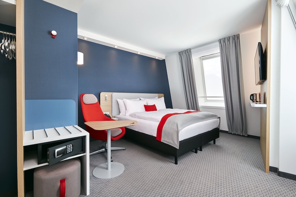 Holiday Inn Express Berlin - Alexanderplatz by IHG — Hotel rooms in Berlin, Berlin
