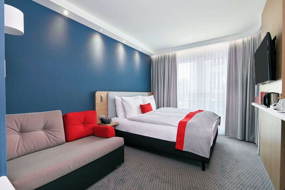 Holiday Inn Express Berlin - Alexanderplatz by IHG — Hotel rooms in Berlin, Berlin
