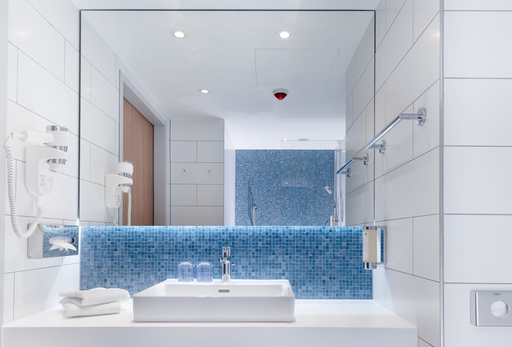 Holiday Inn Express Berlin - Alexanderplatz by IHG — Hotel rooms in Berlin, Berlin
