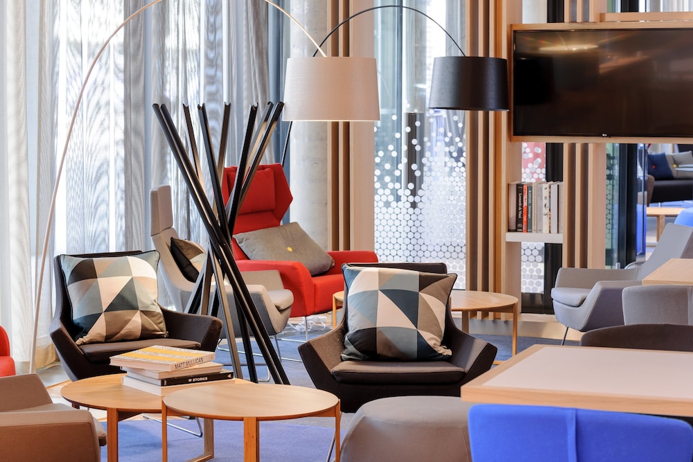 Holiday Inn Express Berlin - Alexanderplatz by IHG — Restaurant & bars in Berlin, Berlin