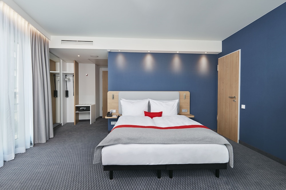 Holiday Inn Express Berlin - Alexanderplatz by IHG — Hotel rooms in Berlin, Berlin