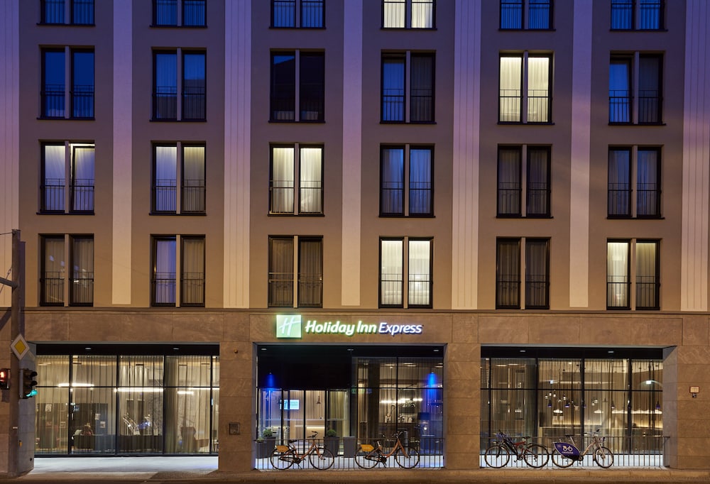 Holiday Inn Express Berlin - Alexanderplatz by IHG — Main photo in Berlin, Berlin