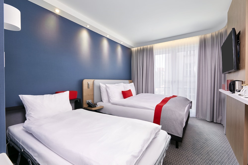 Holiday Inn Express Berlin - Alexanderplatz by IHG — Hotel rooms in Berlin, Berlin