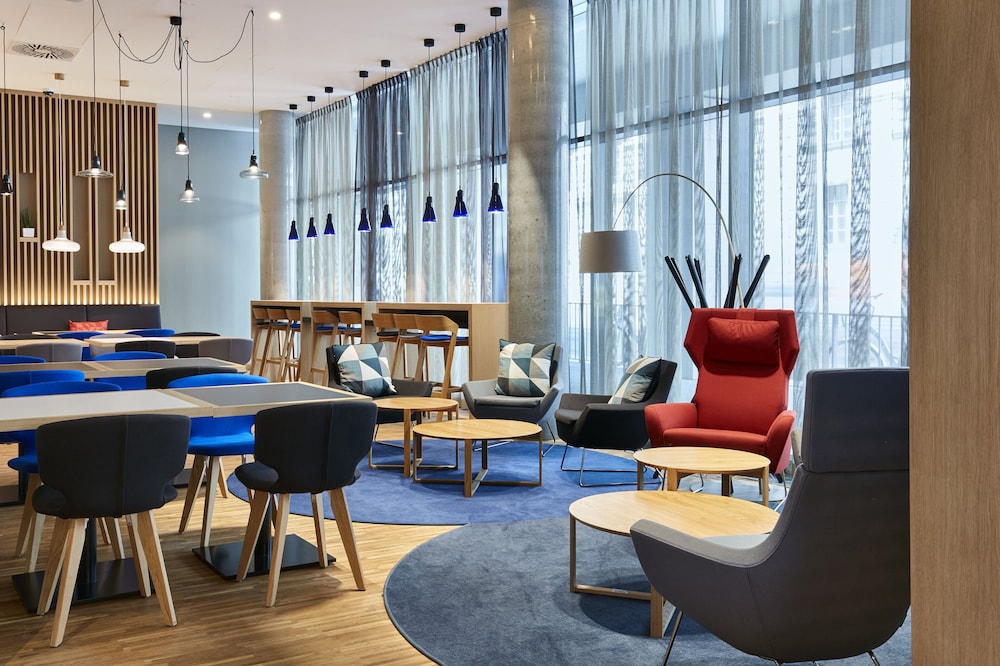 Holiday Inn Express Berlin - Alexanderplatz by IHG — Restaurant & bars in Berlin, Berlin