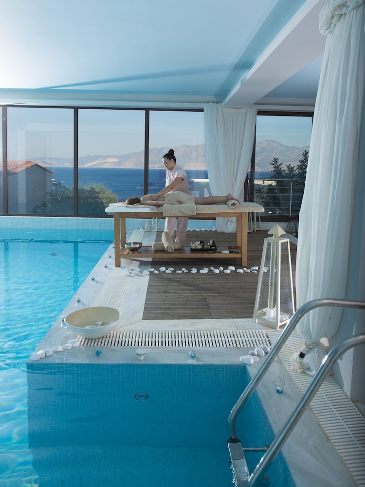 Miramare Resort & Spa — Spa in Ammoudara (Agios Nikolaos)