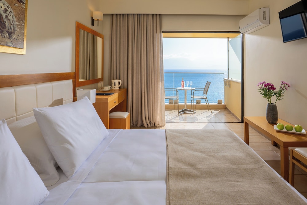 Miramare Resort & Spa — Hotel rooms in Ammoudara (Agios Nikolaos)