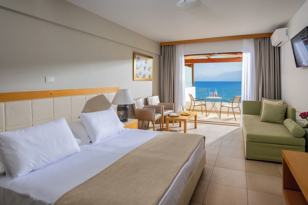 Miramare Resort & Spa — Hotel rooms in Ammoudara (Agios Nikolaos)